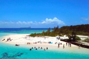 Lancha privada a Île Gabriel, Coin de Mire y Flat Island