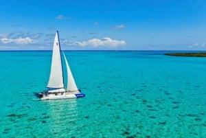 Southeast of Mauritius: Catamaran Cruise w/ BBQ Lunch