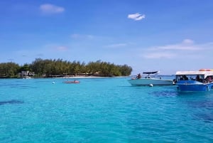 Sur de Mauricio Quadbike y snorkel Blue Bay