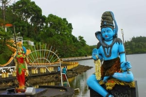 South West: Private Full Day Tour with Entry Tickets & Lunch