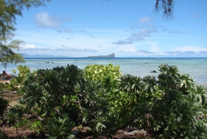 Grand Baie: prywatna wycieczka łodzią na trzy wyspy i grill na plaży