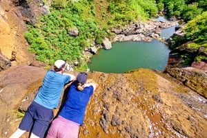ヴァコア フェニックス：タマリンド フォールズへのプライベート ハイキング ツアー