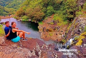 Vacoas-Phoenix: Private Hiking Tour to Tamarind Falls
