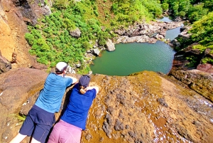 Vacoas-Phoenix: Private Hiking Tour to Tamarind Falls