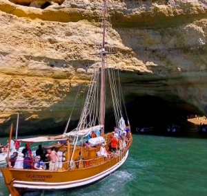 Dream Wave Boat Trips