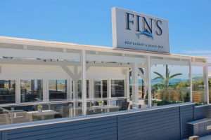 Fin's Restaurant and Beach Bar