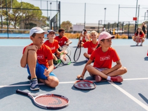 Tenniscamper for barn på The Campus