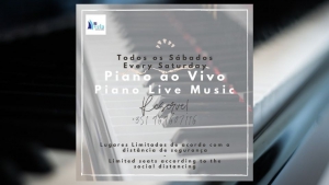 Live Piano Music at Restaurante A Vela