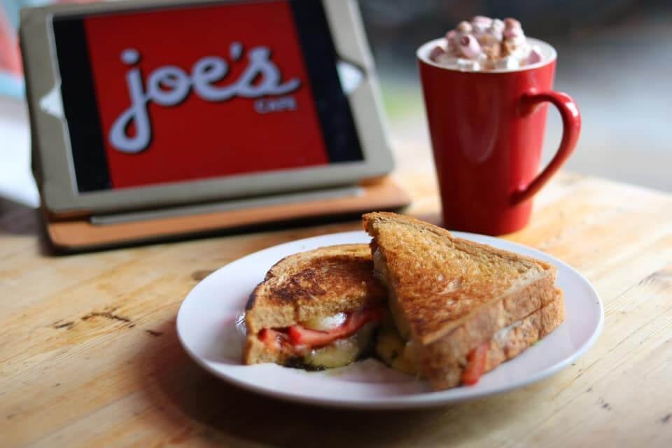 Joe’s Café