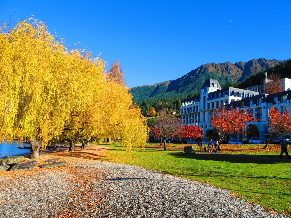 Queenstown Accommodation Guide