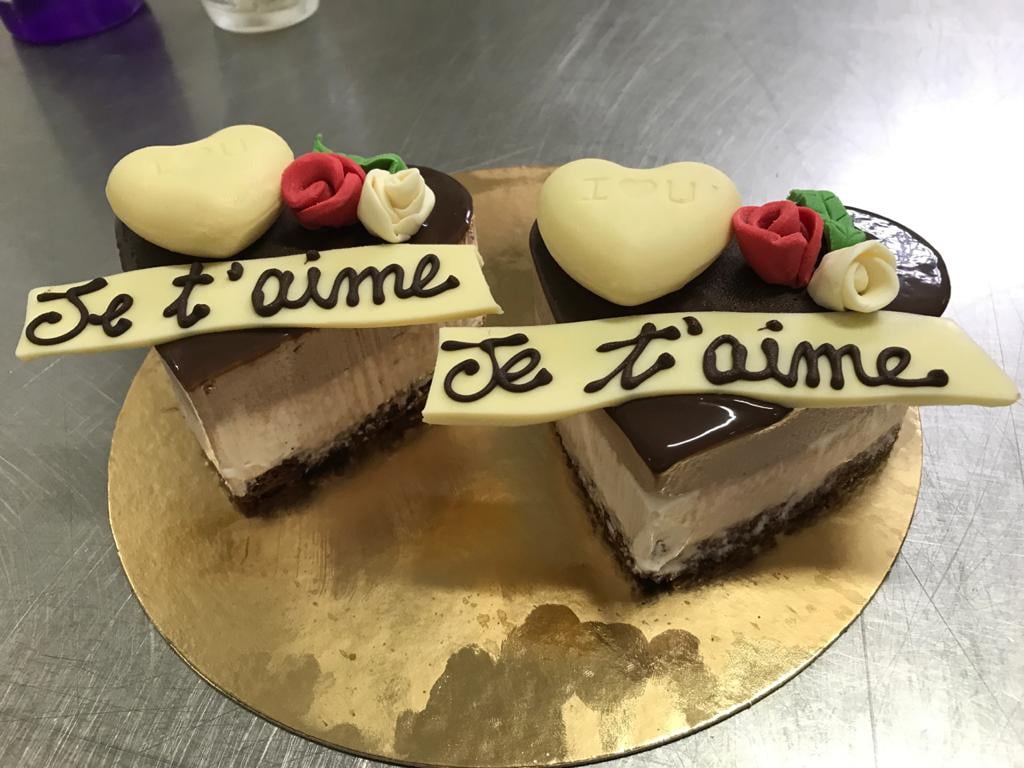 Mammamia Che Gelato Mauritius - Valentine Cake