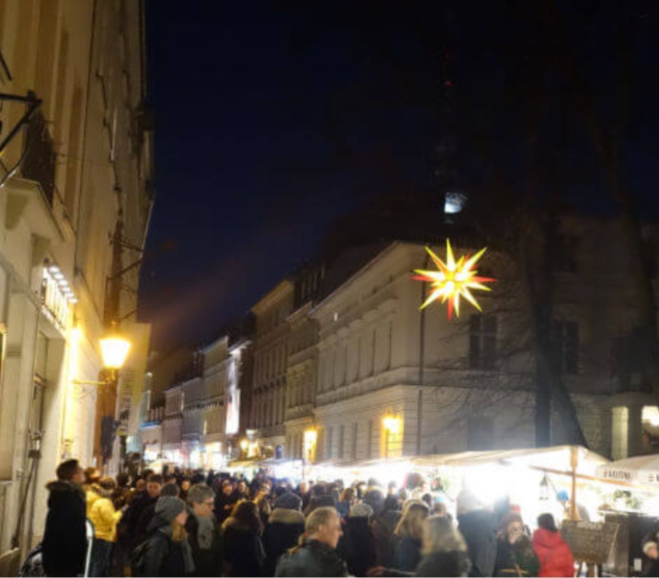 Sophienstrasse-Christmas-Market-Artistic-Treasures