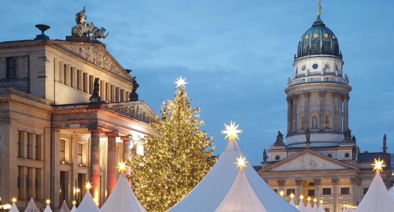 Gendarmenmarkt-Christmas-Market-Elegant-Festivity