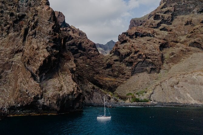 Boot wacht aan het einde van de Masca kloof