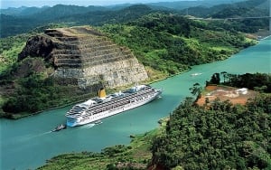 History of Panama Canal in 3D