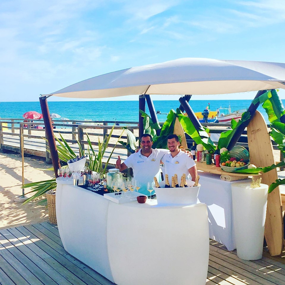 Sunset Beach Lounge at Armação Beach Club