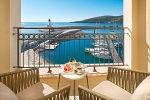 Lustica Bay