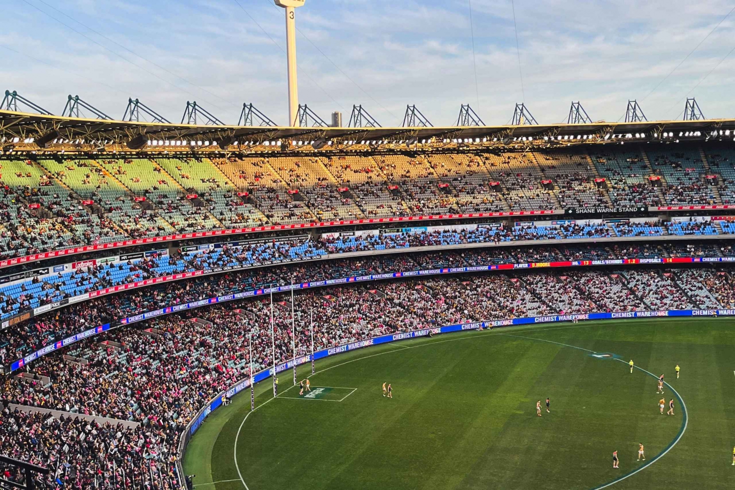 Melbourne: AFL Game Experience & Guided CBD Walking Tour