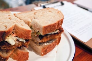 Melbourne: Cafe Culture Walk (small group/max 8 guests)