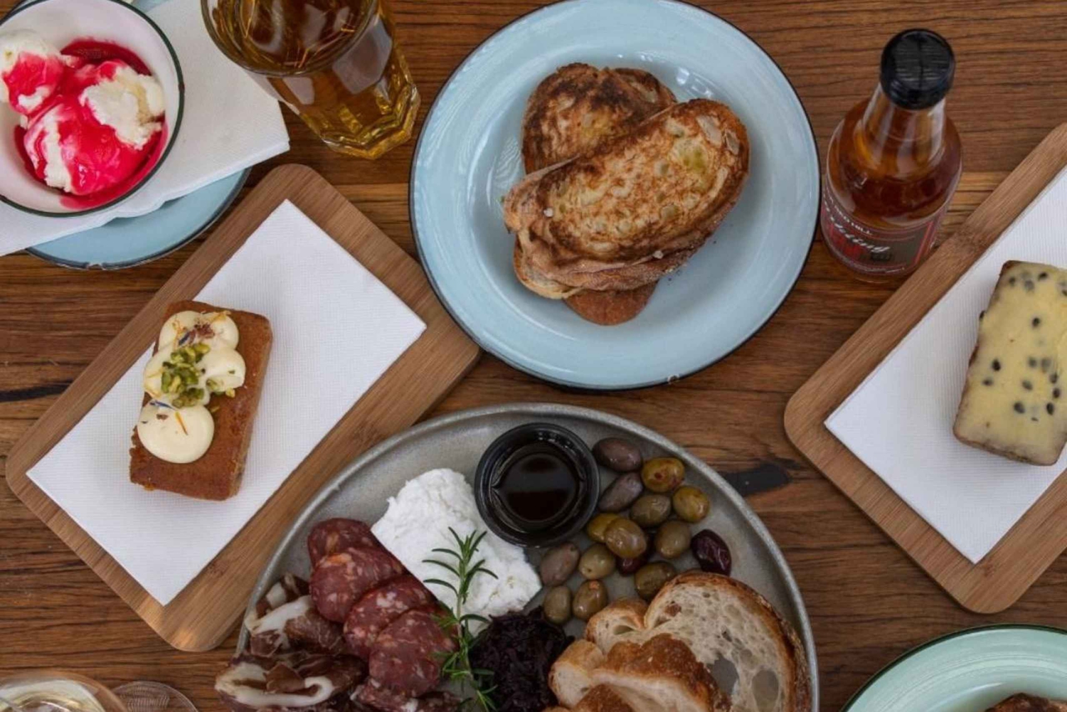Déjeuner familial et Aigle du siège d'Arthurs pour 2 adultes et 2 enfants