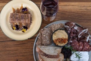 Déjeuner familial et Aigle du siège d'Arthurs pour 2 adultes et 2 enfants