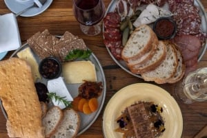 Farmer's Lunch and Arthurs Seat Eagle Cable Car Ride - For 2