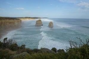 From Melbourne: 3-Day Great Ocean Road Tour with Lodging