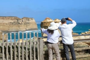 From Melbourne: Great Ocean Road & 12 Apostles Full-Day Tour