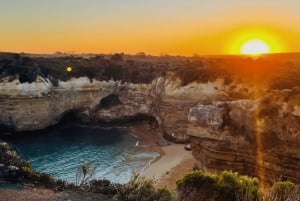 Melbournesta: Great Ocean Roadin koko päivän auringonlaskukierros