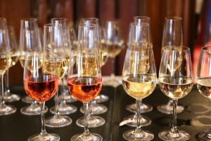 From Melbourne: Private Yarra Valley Winery Tour with Lunch