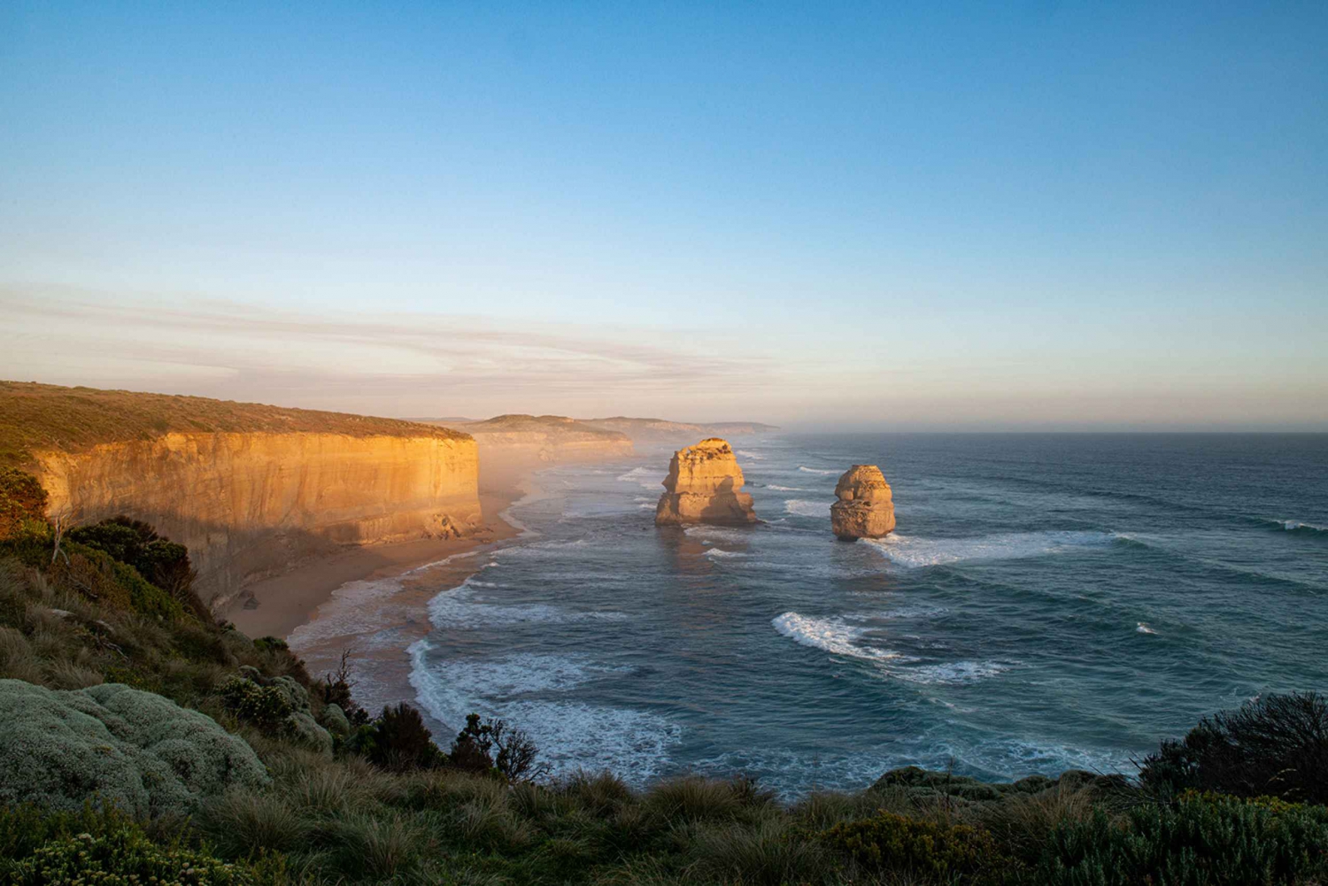 From Melbourne: Twelve Apostles & Lord Ard Gorge Day Tour