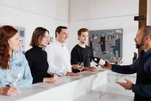 From Melbourne: Yarra Valley Chandon Cheese & Kangaroos Tour