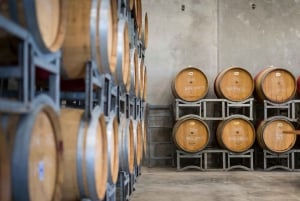 From Melbourne: Yarra Valley Day Trip w/ Wine & Food Tasting