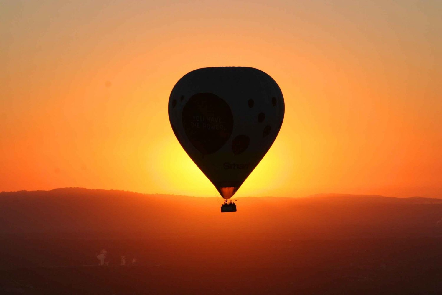 Geelong: Balloon Flight at Sunrise