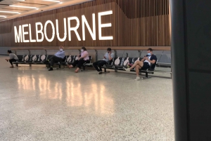 MEL Airport: Minibus Private Transfer to Melbourne CBD