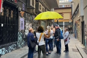 Melbourne: Art in the Streets Walking Tour with Drink