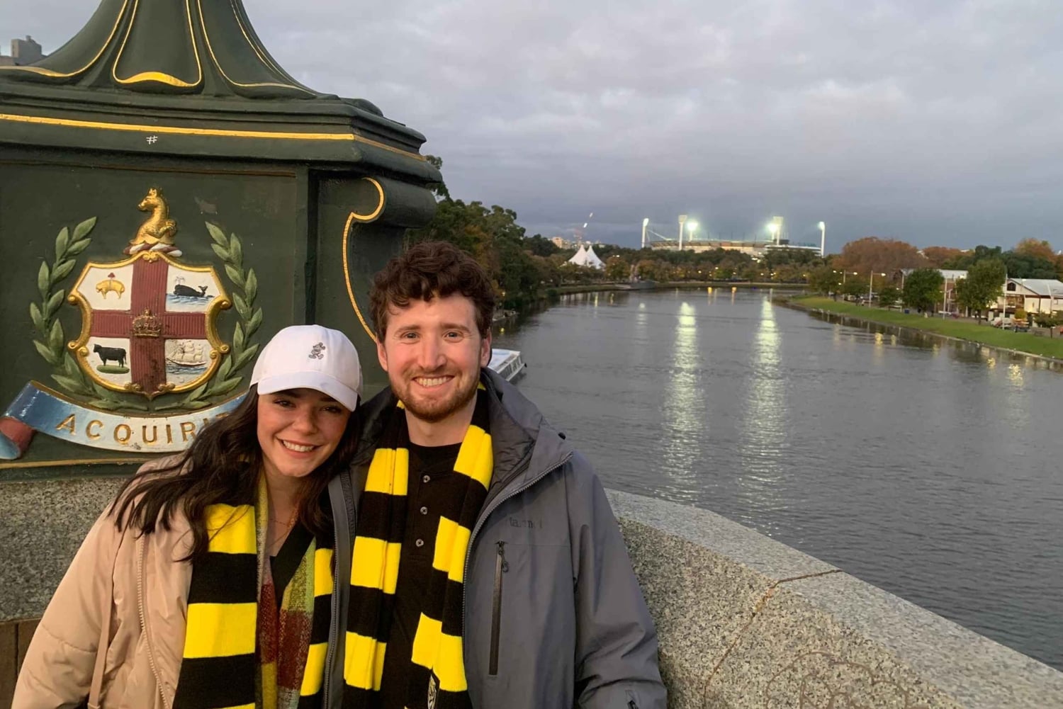 Melbourne : match de football australien et visite à pied