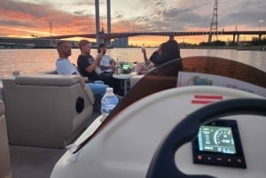 Melbourne: Boat Rental with BBQ and Drinks