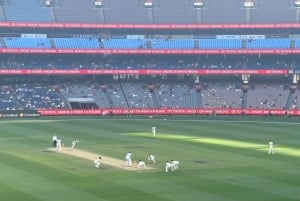 Melbourne: Botanic Gardens & Sports Precinct Walking Tour