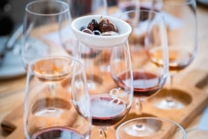 Melbourne/Mornington: Ancient Wine-Making & Cellar Doors