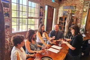 Melbourne/Mornington: Ancient Wine-Making & Cellar Doors