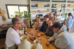 Melbourne: Boutique-Tour „Wein, Essen und Pinguine auf Phillip Island“