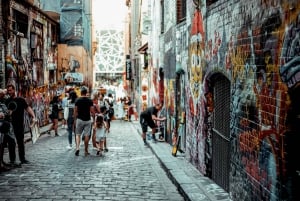 Melbourne: City Exploration Game with Bar and Cafe Stops
