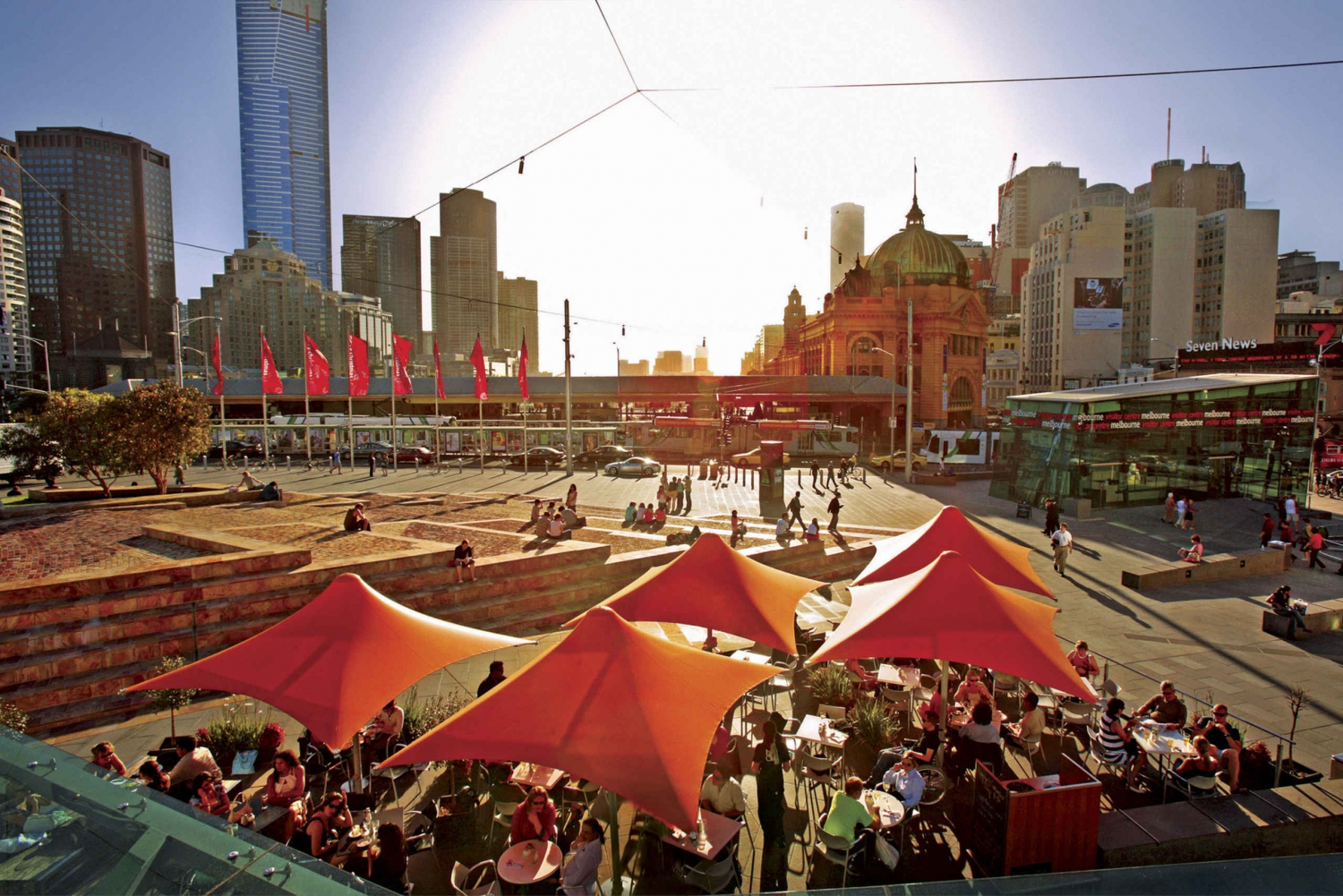 Melbourne City Tour with Scenic Yarra River Cruise