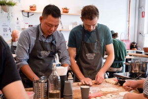 Melbourne: Chinese Dumpling Cooking Class with a Drink