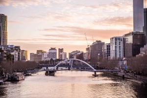 Melbourne: Golden Hour & City Lights Cruise