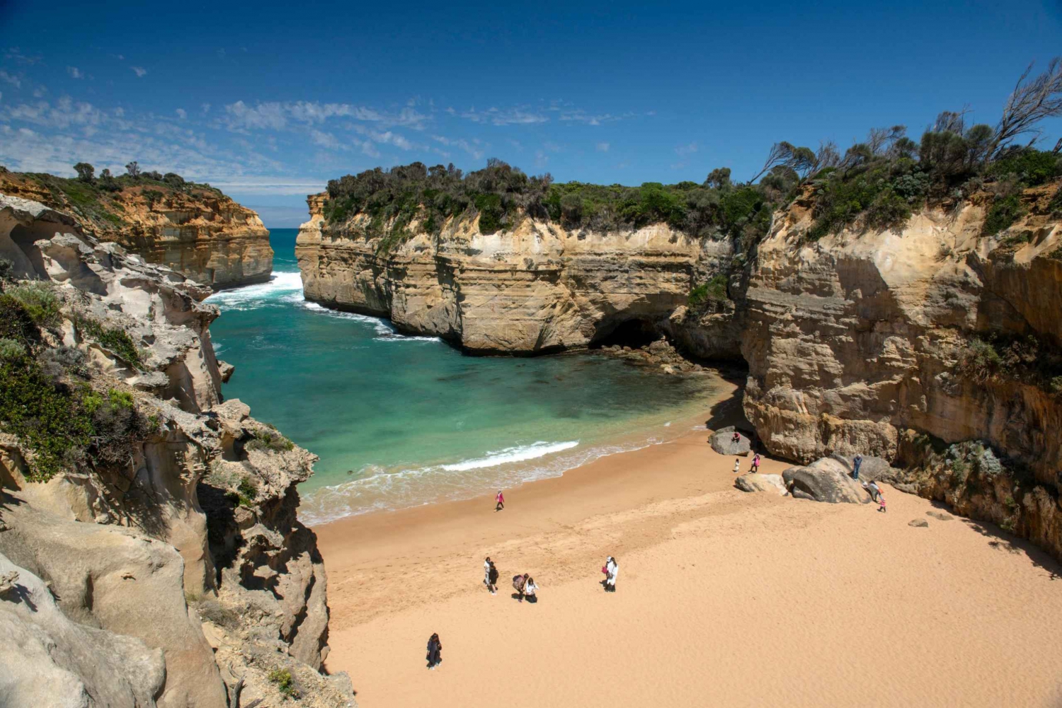 From Melbourne: Great Ocean Road and Otway Overnight Tour