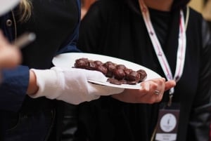 Melbourne: Guided Chocolate Walking Tour of the city