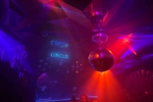 Melbourne: Kick on Club VIP Nighclub tour St Kilda