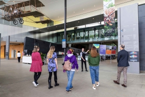 Melbourne: Museum Dinosaur Tour with Guide